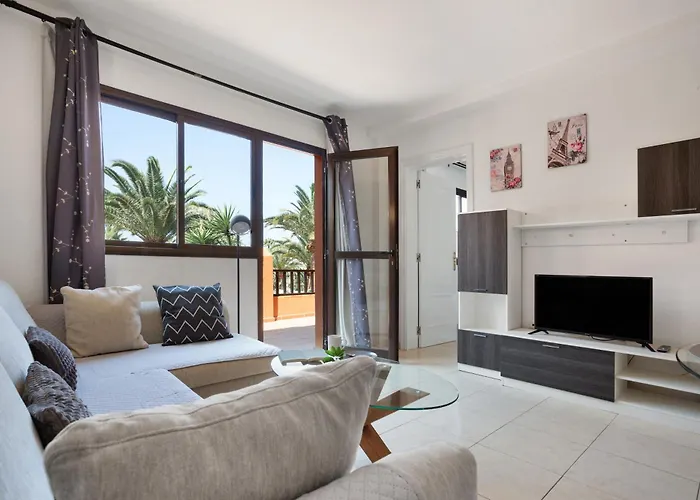 Holiday home Oasis Royal E204 *